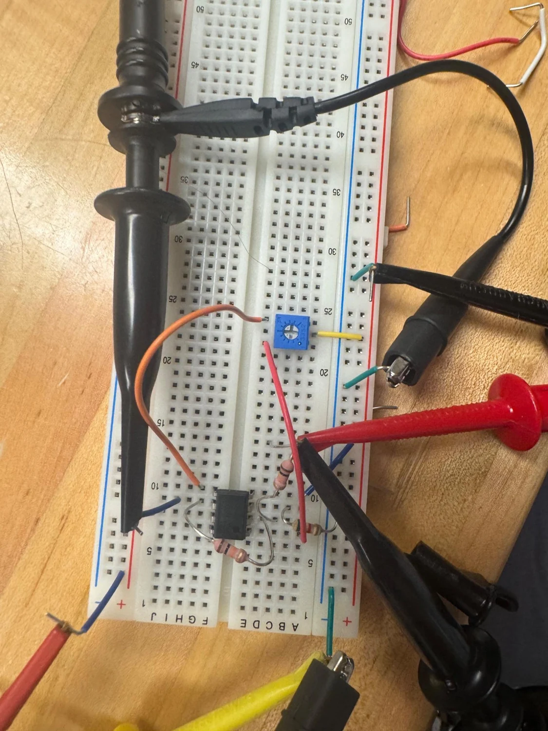 555 timer oscillator assembled on a breadboard